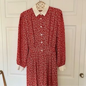 Vintage Red Floral Dress with white collar and cuffs , size 12